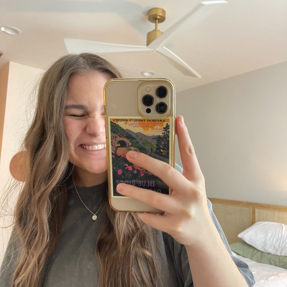 Meet your Posher, Emma